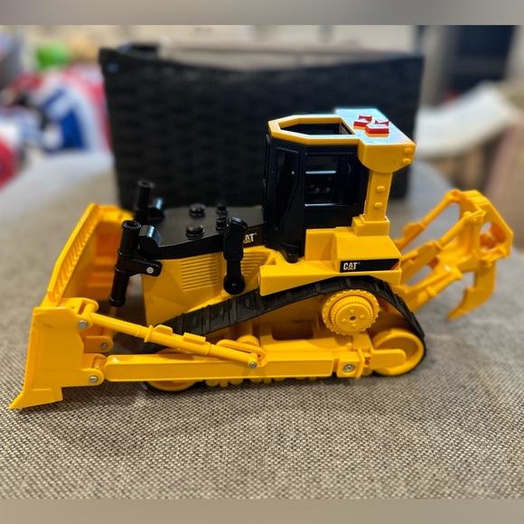 Caterpillar Bulldozer with sound and movement (almost vintage- from the 90s!) - Picture 3 of 6